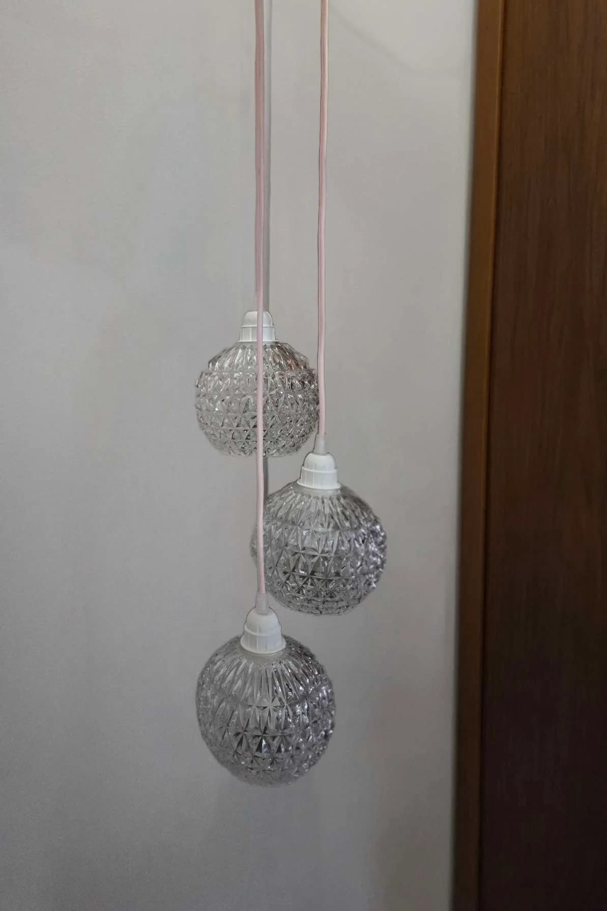 Suspension trio de globes en verre ciselé