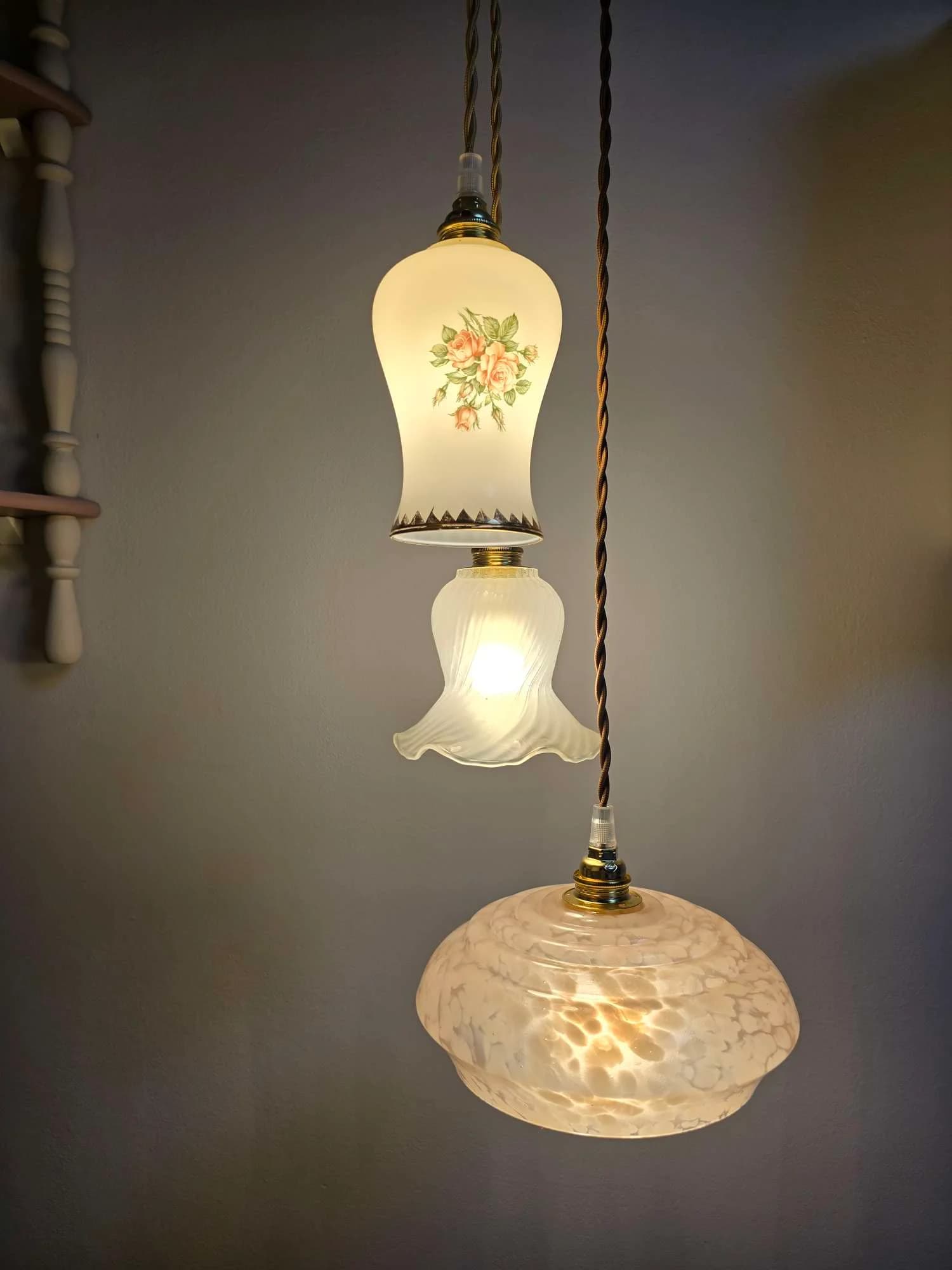 Suspension en opaline - thème rose — photo 1 sur 2