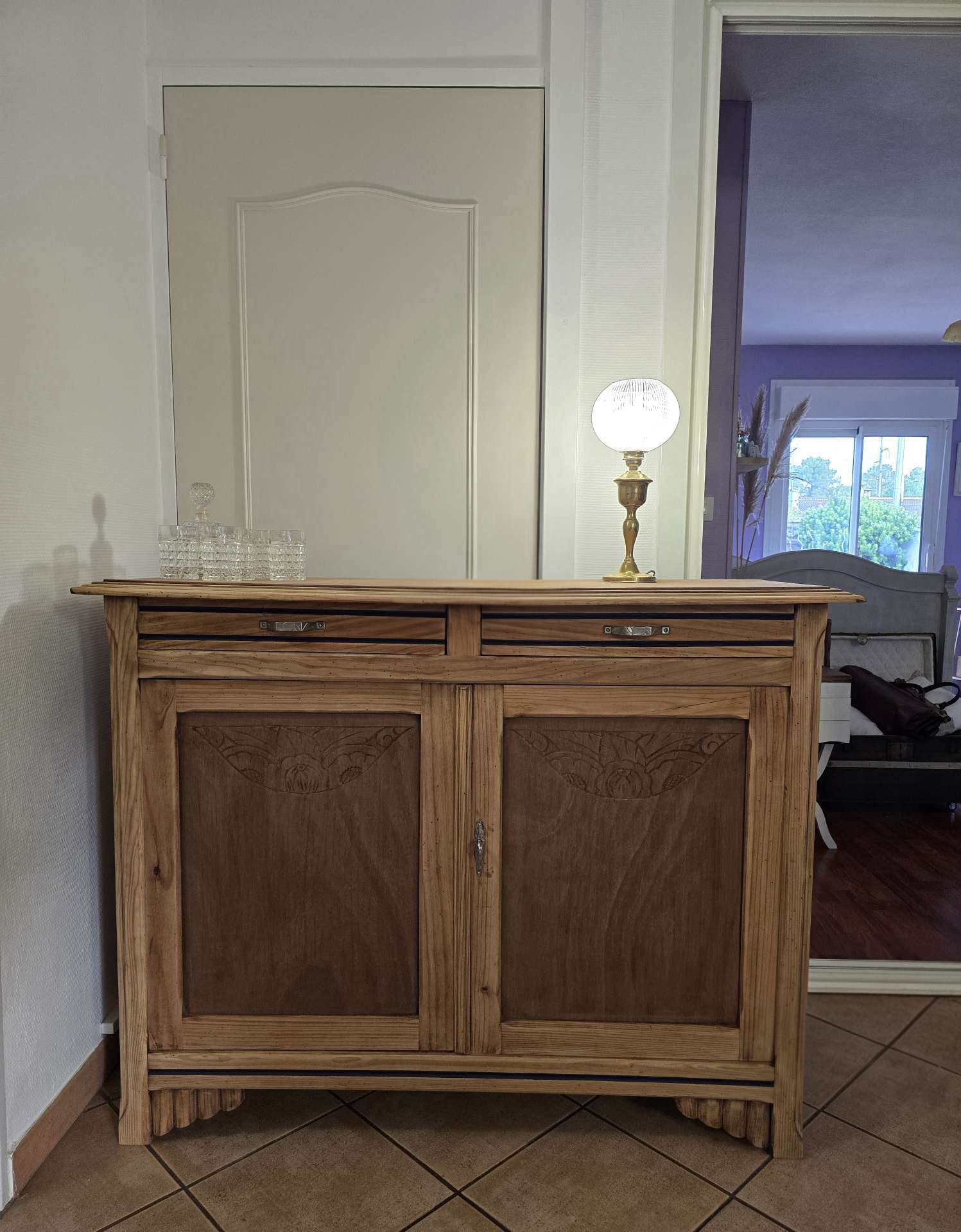 Buffet bas en bois brut massif blanc — photo 1 sur 2